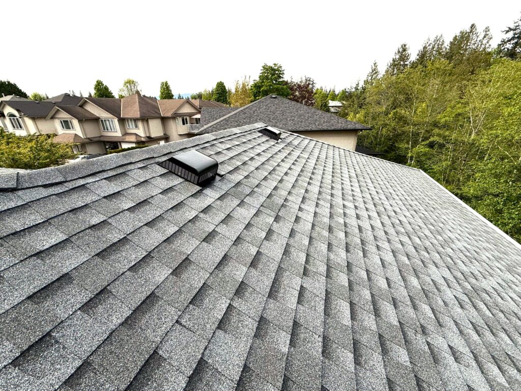 Roof Replacement Maple Ridge BC. GAF Timberline HDZ Asphalt laminate Shingles | Resilience Roofing Coquitlam Best Roofing Contractor. Greater Vancouver, Richmond, Surrey, Coquitlam, Burnaby BC